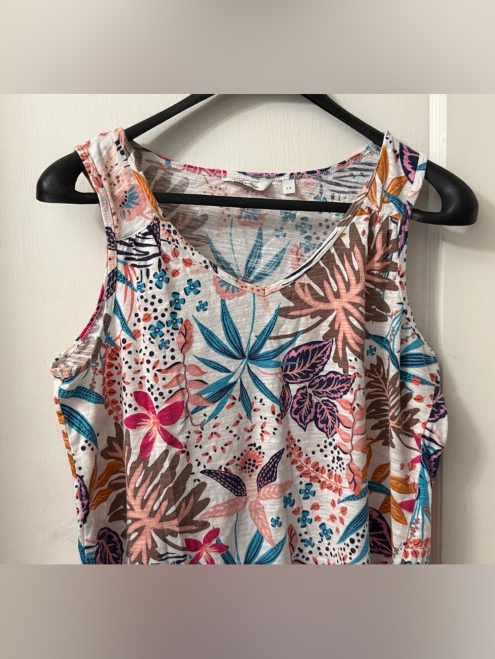 REITMAN’S FLORAL LEAF PATTERN TANK TOP - Picture 3 of 7